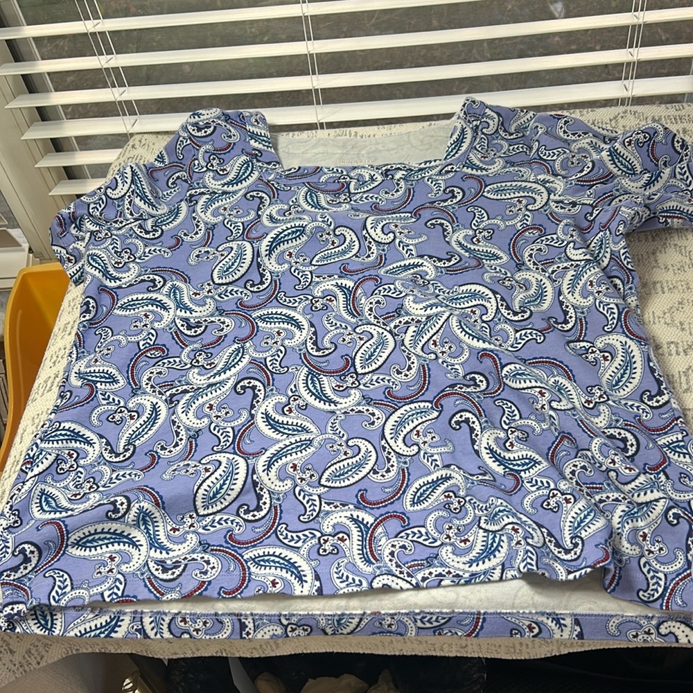 Kim Rogers Lavender Paisley Short Sleeve Tee
